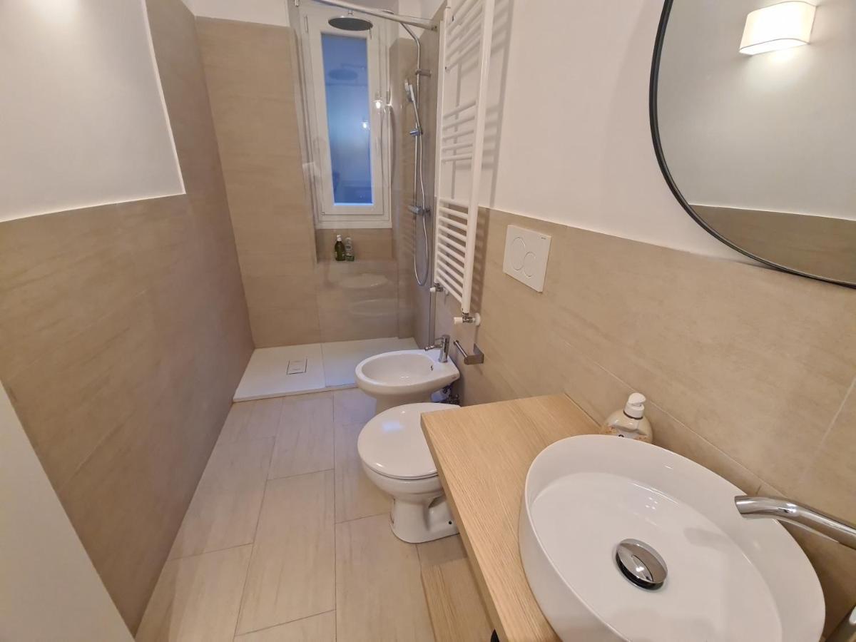 Appartamento Elegante A Rapallo By Portofinovacanze Luaran gambar