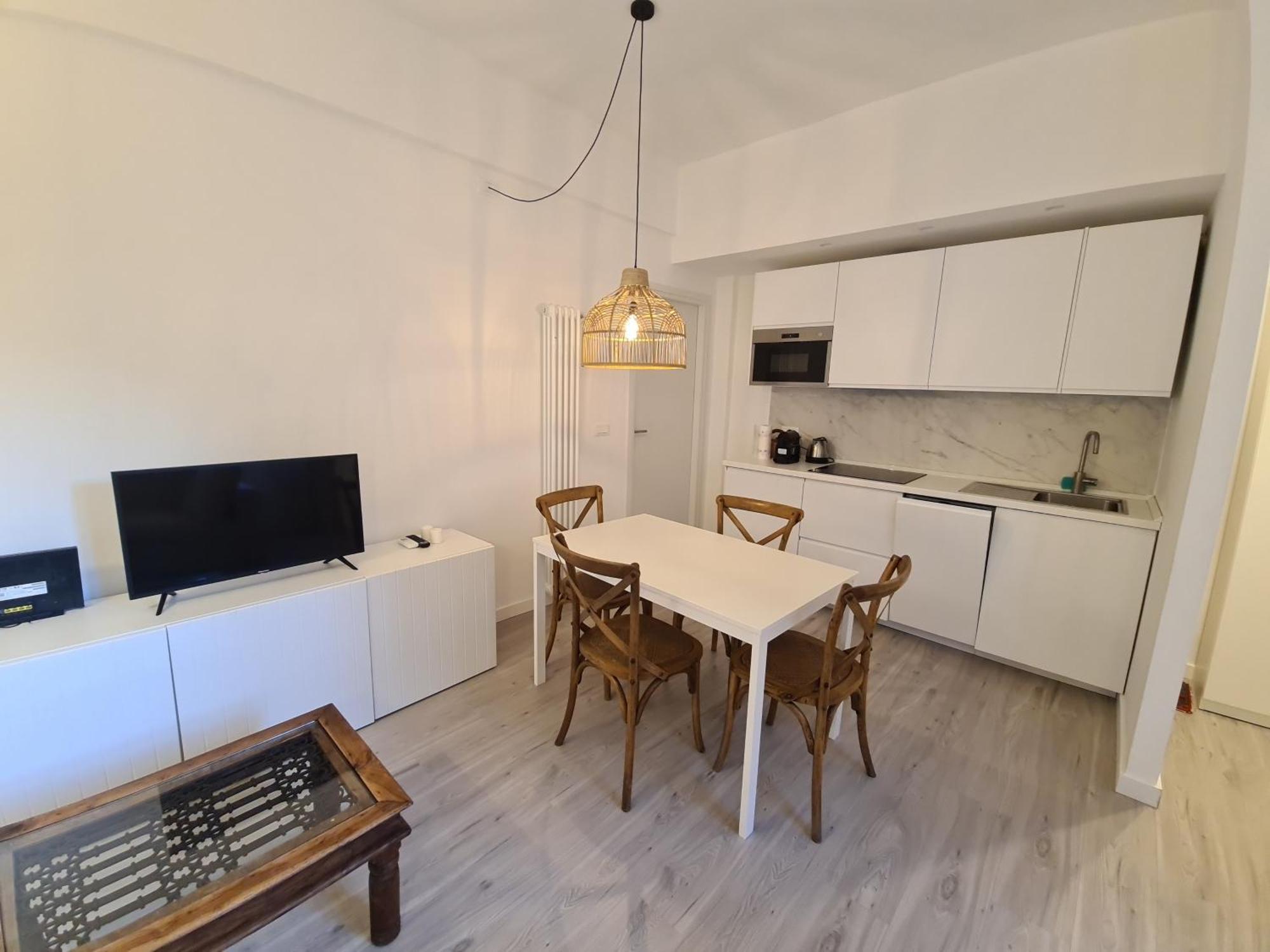 Appartamento Elegante A Rapallo By Portofinovacanze Luaran gambar